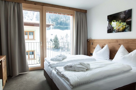 Bild: Double room with view of St. Anton am Arlberg